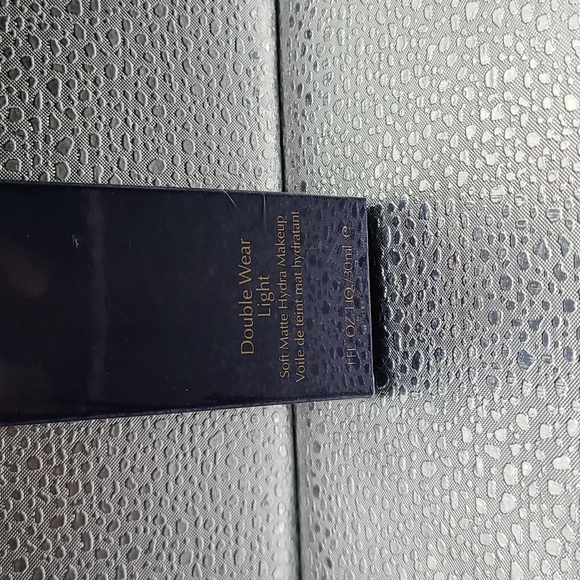 Estēe Lauder - Picture 2 of 6